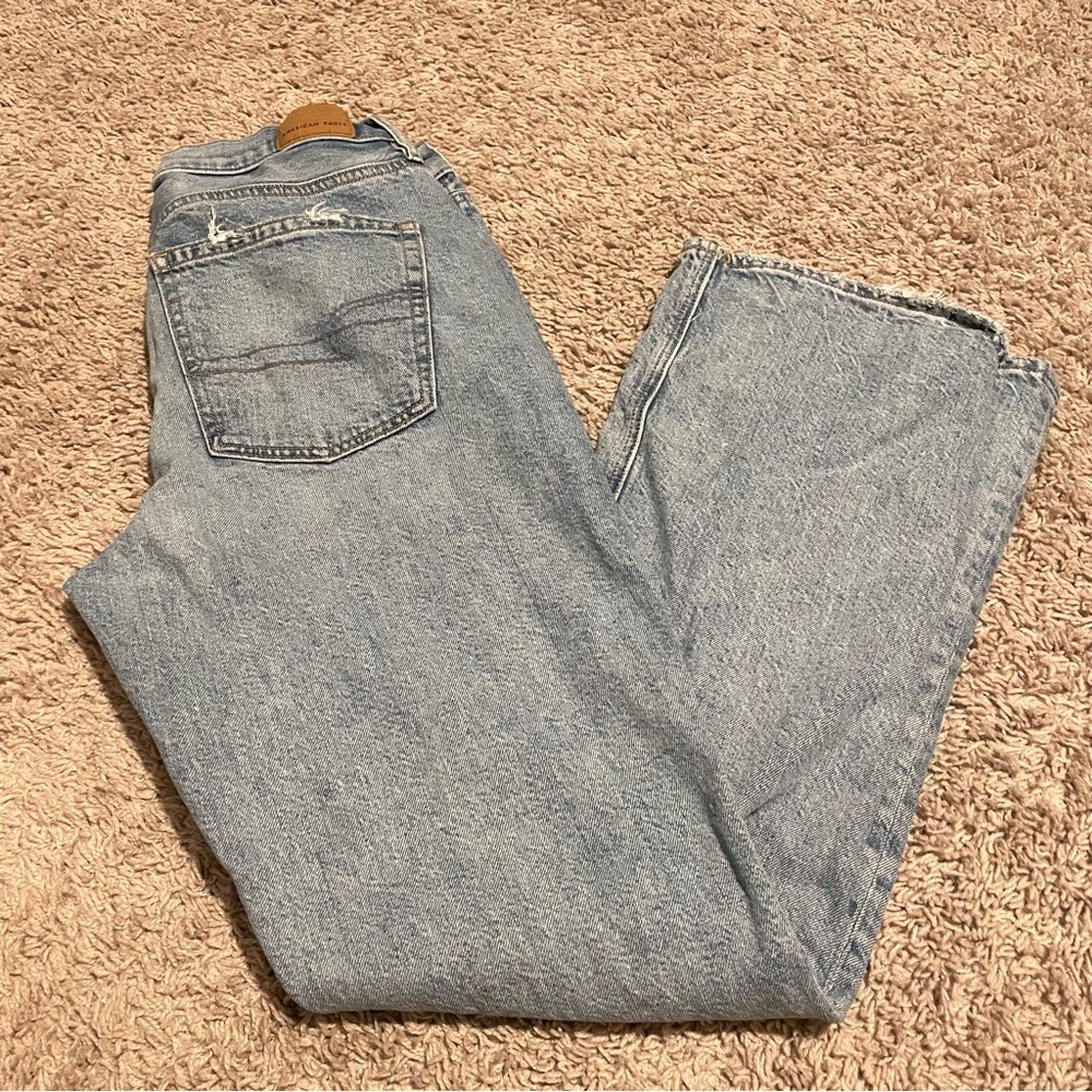 American eagle 90s bootcut jeans ripped light washed size 4 inseam 29” - Picture 7 of 7